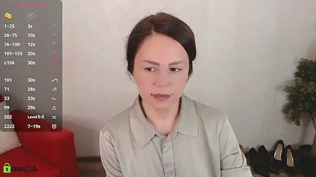 Snapshot of VickyGolden chatting on 10/29/25, 05:31 VickyGolden online show from 10/29/25, 05:31