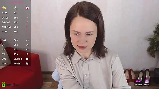 Snapshot of VickyGolden chatting on 11/04/25, 05:06 VickyGolden online show from 11/04/25, 05:06