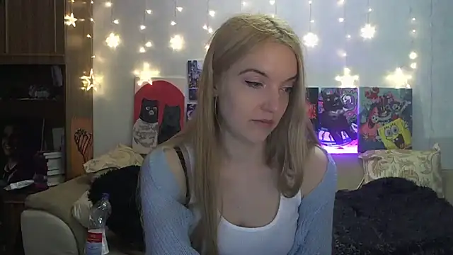 SecretSophia online show from 03/04/25, 04:20