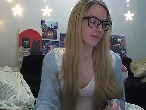 SecretSophia online show from 09/25/25, 08:45