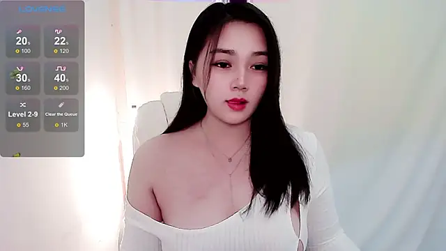 Snapshot of small_Eva chatting on 12/03/24, 02:27 small Eva online show from 12/03/24, 02:27