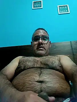 Snapshot of PhillDrake11 chatting on 02/10/26, 03:10 PhillDrake11 online show from 02/10/26, 03:10