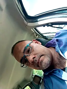 Snapshot of PhillDrake11 chatting on 02/11/26, 02:11 PhillDrake11 online show from 02/11/26, 02:11