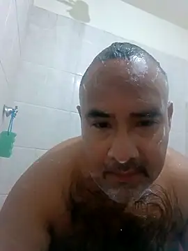 Snapshot of PhillDrake11 chatting on 02/20/26, 03:25 PhillDrake11 online show from 02/20/26, 03:25