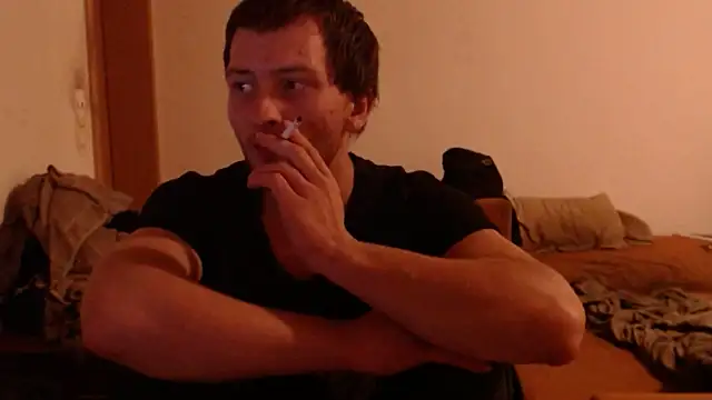 Snapshot of sexymann92 chatting on 10/05/25, 06:17 sexymann92 online show from 10/05/25, 06:17