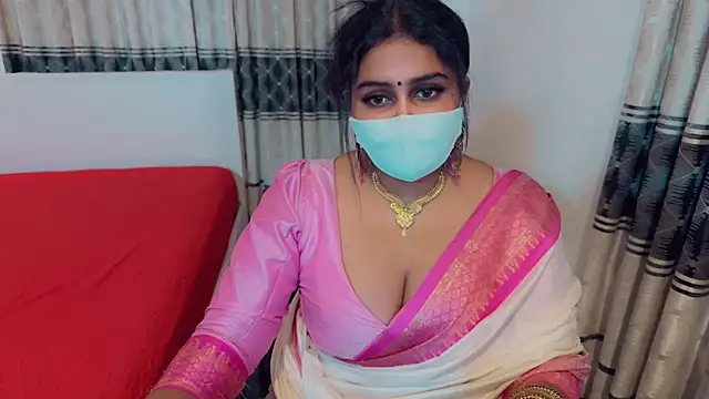 Snapshot of SonY_CaM chatting on 10/13/25, 05:13 SonY CaM online show from 10/13/25, 05:13