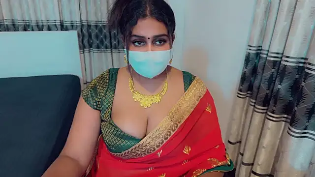 Snapshot of SonY_CaM chatting on 10/17/25, 04:31 SonY CaM online show from 10/17/25, 04:31