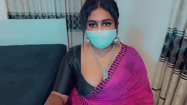 Snapshot of SonY_CaM chatting on 10/30/25, 04:41 SonY CaM online show from 10/30/25, 04:41