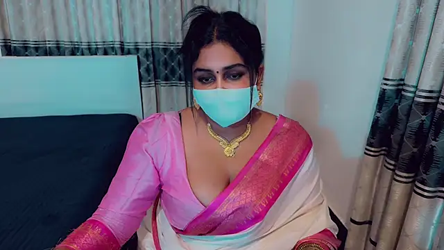 Snapshot of SonY_CaM chatting on 11/24/25, 05:01 SonY CaM online show from 11/24/25, 05:01