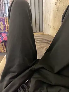 Snapshot of stevesaa chatting on 11/07/25, 08:14 stevesaa online show from 11/07/25, 08:14