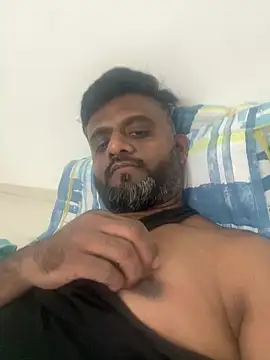 Snapshot of HIMSEXY chatting on 12/02/24, 04:31 HIMSEXY online show from 12/02/24, 04:31