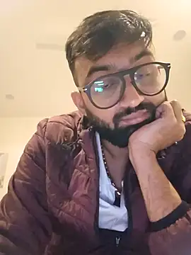 Snapshot of love4shownude chatting on 12/14/24, 03:18 love4shownude online show from 12/14/24, 03:18