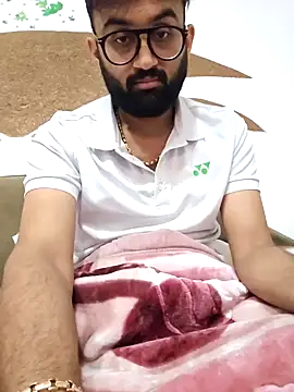 Snapshot of love4shownude chatting on 12/27/24, 02:47 love4shownude online show from 12/27/24, 02:47