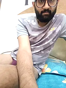 Snapshot of love4shownude chatting on 01/06/25, 02:26 love4shownude online show from 01/06/25, 02:26