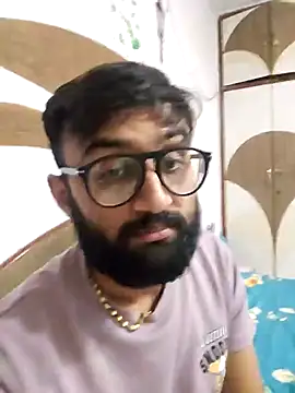 Snapshot of love4shownude chatting on 01/12/25, 07:43 love4shownude online show from 01/12/25, 07:43