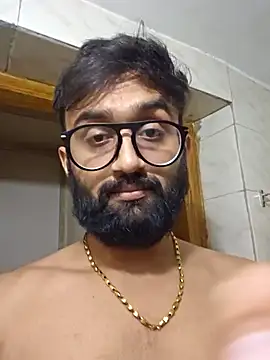 Snapshot of love4shownude chatting on 01/12/25, 04:18 love4shownude online show from 01/12/25, 04:18