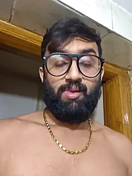 Snapshot of love4shownude chatting on 01/13/25, 04:19 love4shownude online show from 01/13/25, 04:19