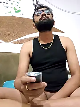 Snapshot of love4shownude chatting on 01/14/25, 02:50 love4shownude online show from 01/14/25, 02:50