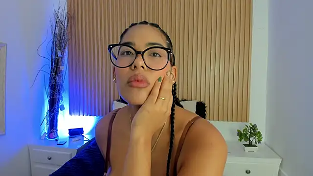 GenesisRuiz online show from 04/16/26, 01:34