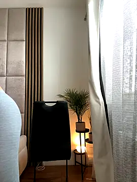 OIivia online show from 12/16/25, 09:36