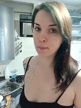 Snapshot of LazyTanukii chatting on 11/26/25, 06:25 LazyTanukii online show from 11/26/25, 06:25