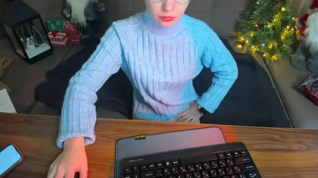 CharmedDoll online show from 12/21/25, 01:40