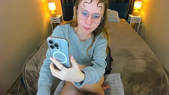 CharmedDoll online show from 04/22/26, 12:39