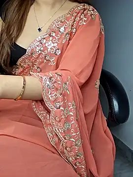 Snapshot of aliyaah_singh chatting on 01/15/25, 11:08 aliyaah singh online show from 01/15/25, 11:08