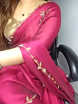 Snapshot of aliyaah_singh chatting on 03/22/25, 09:10 aliyaah singh online show from 03/22/25, 09:10