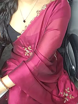Snapshot of aliyaah_singh chatting on 06/26/26, 06:12 aliyaah singh online show from 06/26/26, 06:12