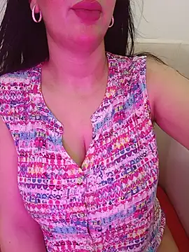 Snapshot of Queen_sousou chatting on 06/23/26, 10:52 Queen sousou online show from 06/23/26, 10:52
