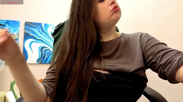 BattyMoll online show from 10/18/25, 03:24