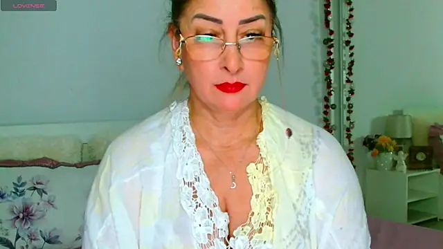 Tyana40 online show from 07/27/26, 01:12