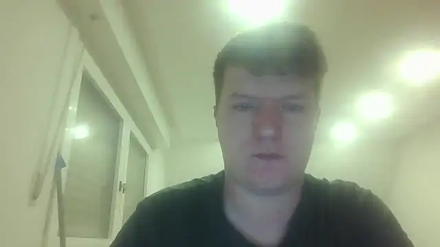 Snapshot of Tommyboy1279 chatting on 03/19/25, 06:34 Tommyboy1279 online show from 03/19/25, 06:34