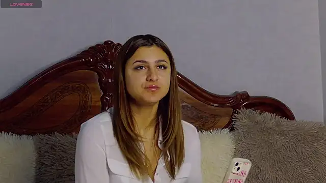 NicolePlay online show from 12/19/25, 06:09