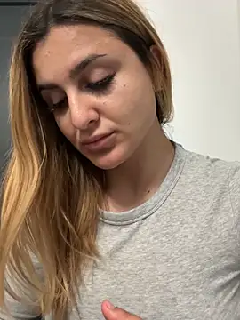 NicolePlay online show from 03/29/26, 06:08