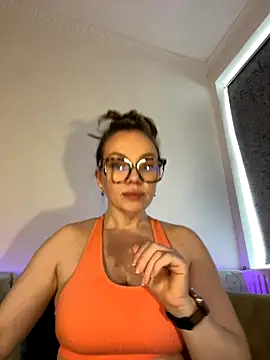 Snapshot of FemDom_RubyKnightXXO chatting on 09/12/25, 05:02 FemDom RubyKnightXXO online show from 09/12/25, 05:02