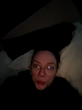 Snapshot of FemDom_RubyKnightXXO chatting on 12/20/25, 09:05 FemDom RubyKnightXXO online show from 12/20/25, 09:05