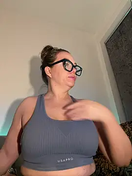 FemDom RubyKnightXXO online show from 03/18/26, 06:44