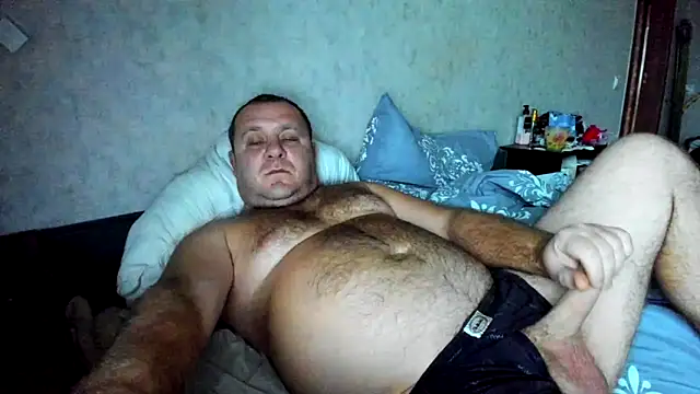 Snapshot of xxrokixxx chatting on 12/11/24, 10:47 xxrokixxx online show from 12/11/24, 10:47