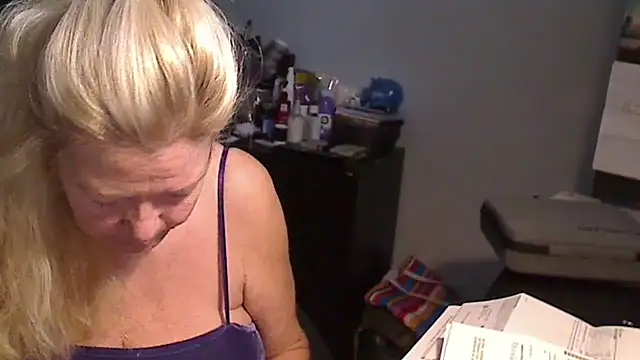 XTRAHORNYONE online show from 01/31/25, 03:00