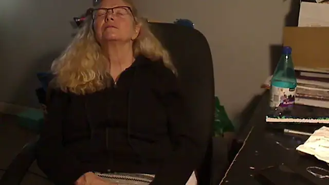 XTRAHORNYONE online show from 02/22/25, 02:50