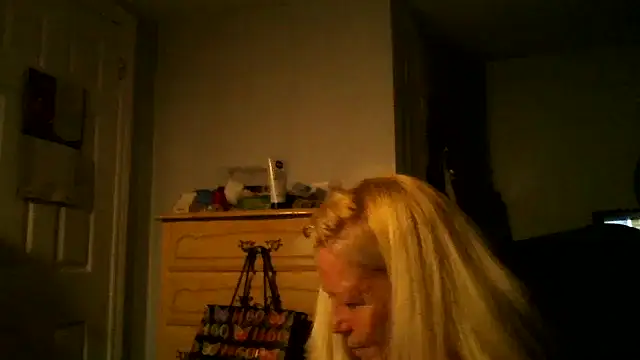 XTRAHORNYONE online show from 09/30/25, 01:43