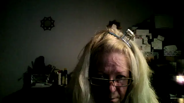 XTRAHORNYONE online show from 10/06/25, 12:52