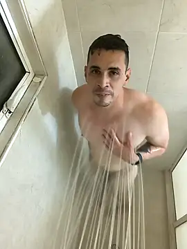 Snapshot of towers_j chatting on 10/08/25, 03:26 towers j online show from 10/08/25, 03:26