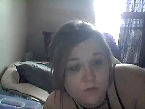 Snapshot of JadeDaMilf chatting on 12/18/24, 04:17 JadeDaMilf online show from 12/18/24, 04:17