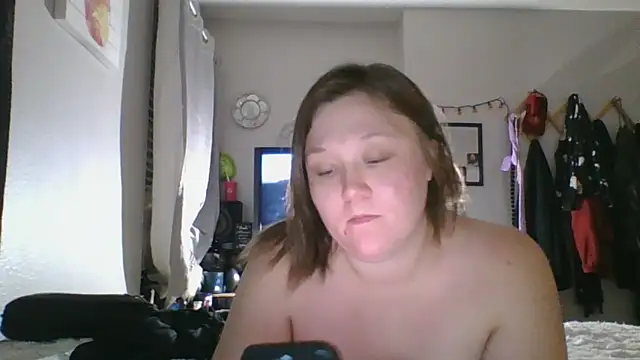 Snapshot of JadeDaMilf chatting on 12/27/24, 12:39 JadeDaMilf online show from 12/27/24, 12:39