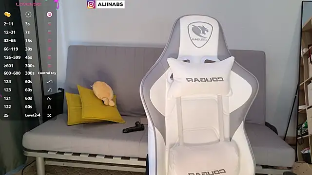 aliiiiiina online show from 03/23/25, 05:10