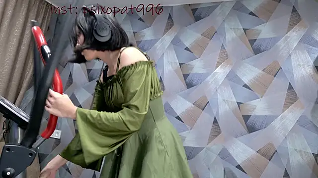 aliiiiiina online show from 10/26/25, 08:59