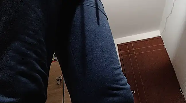 Snapshot of MARIANAWEED chatting on 02/12/25, 01:09 MARIANAWEED online show from 02/12/25, 01:09